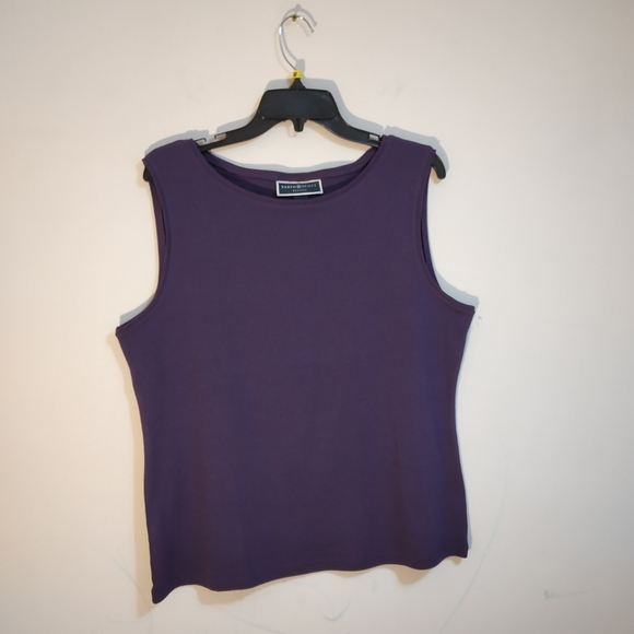 Karen Scott - Picture 2 of 5